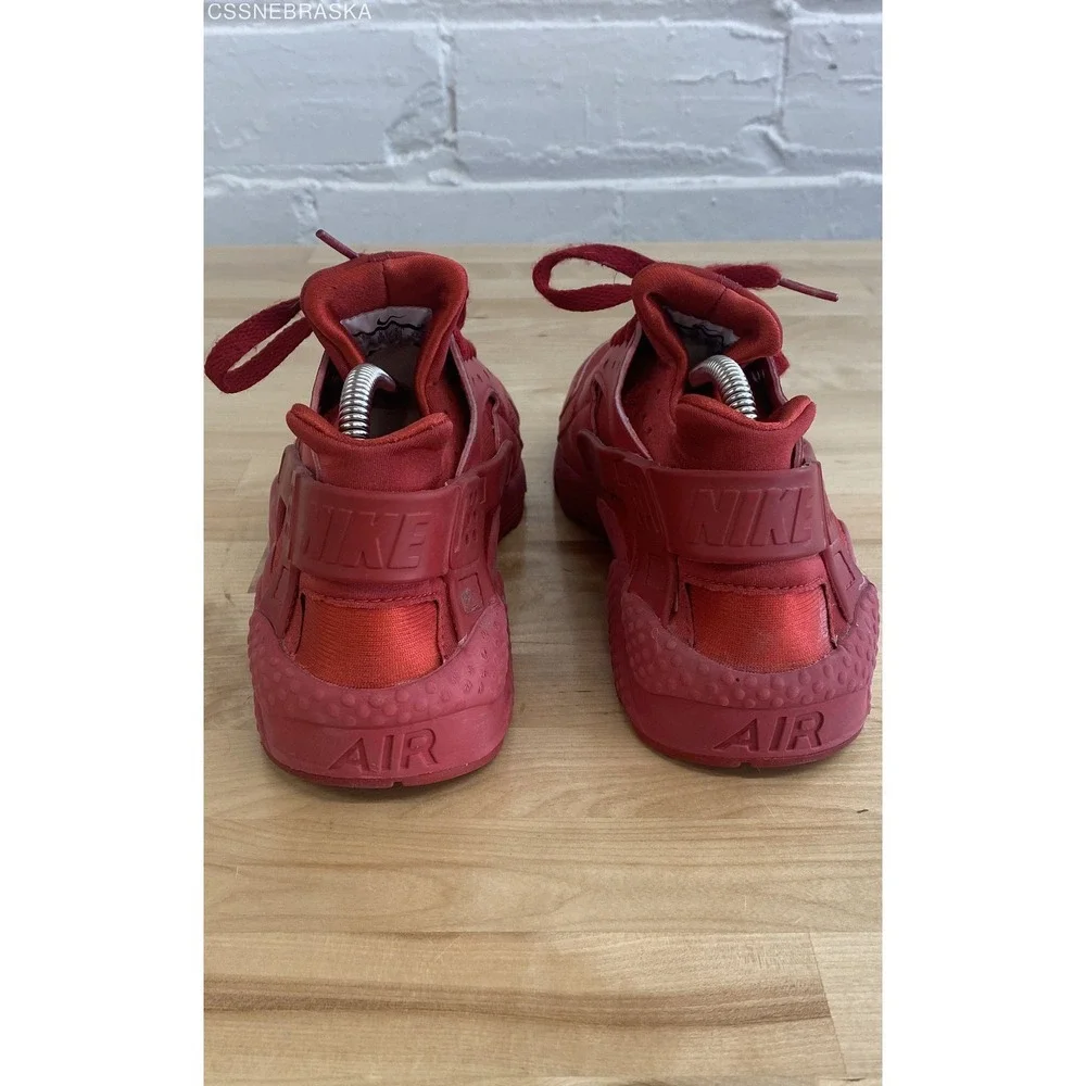 Nike Air Huarache Triple Red 318429-660 - Size 9.5‎